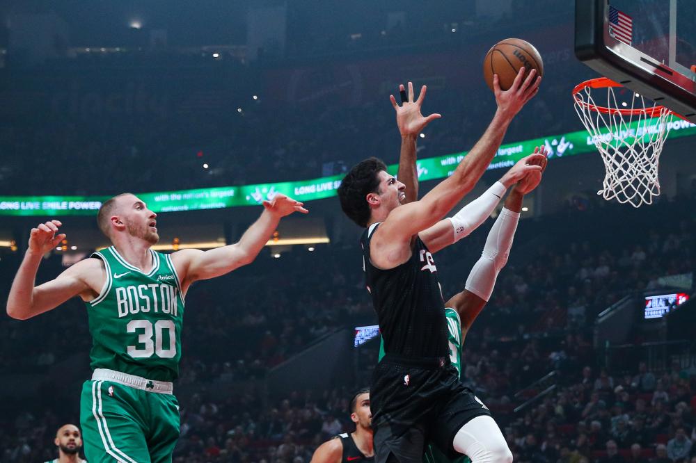 扛起球队重 扛起球队重