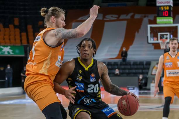 球员们不仅 球员们不仅