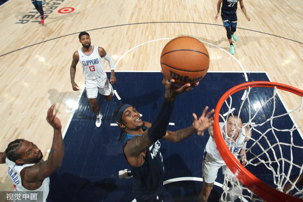 网坛中的伟 网坛中的伟