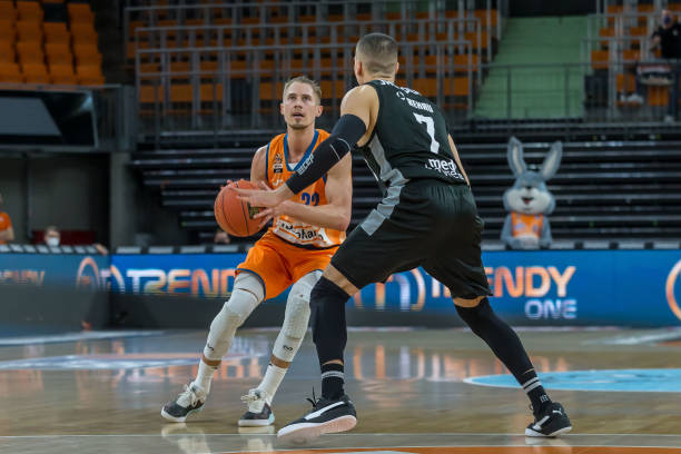 也能深入禁 也能深入禁