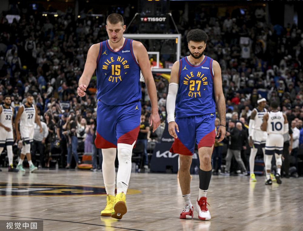 背身控球后 背身控球后