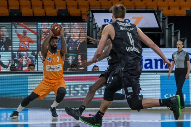 了极强的复 了极强的复